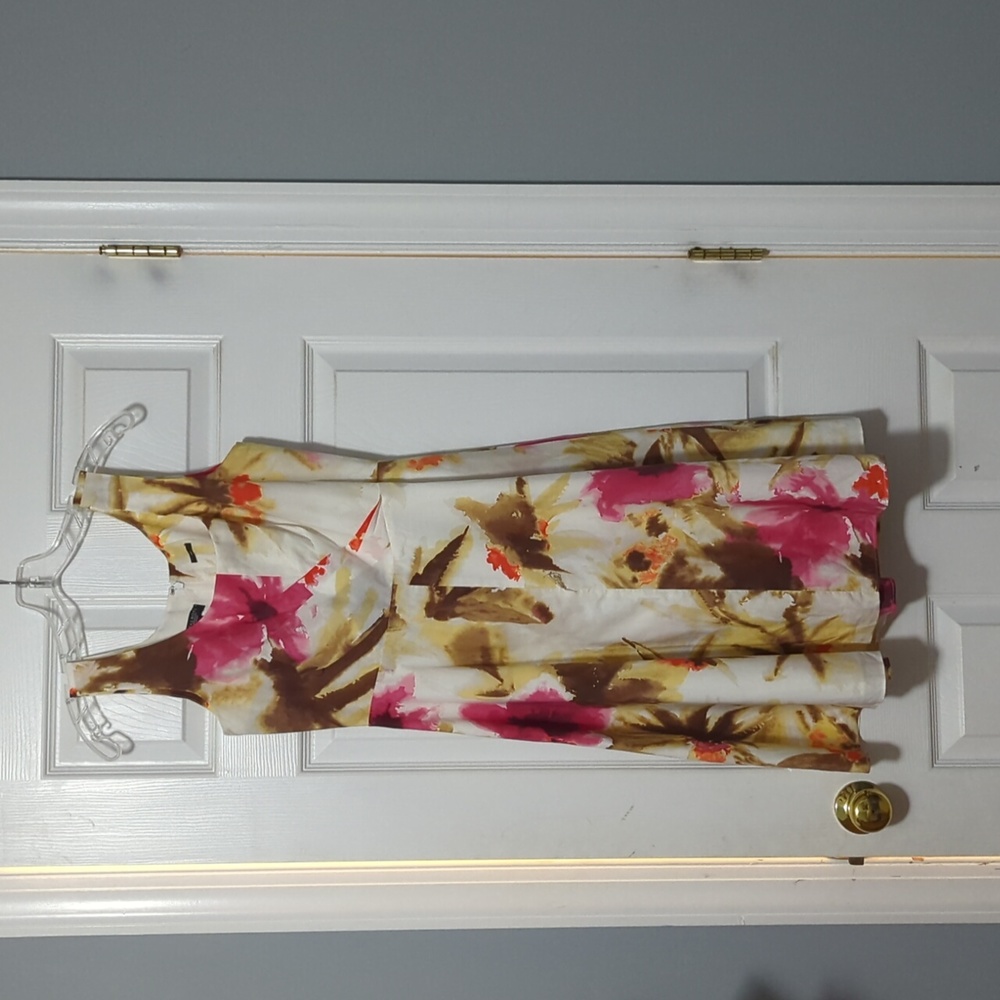 Talbots Fit and Flare Floral Print Sleeveless Dress Size 4P